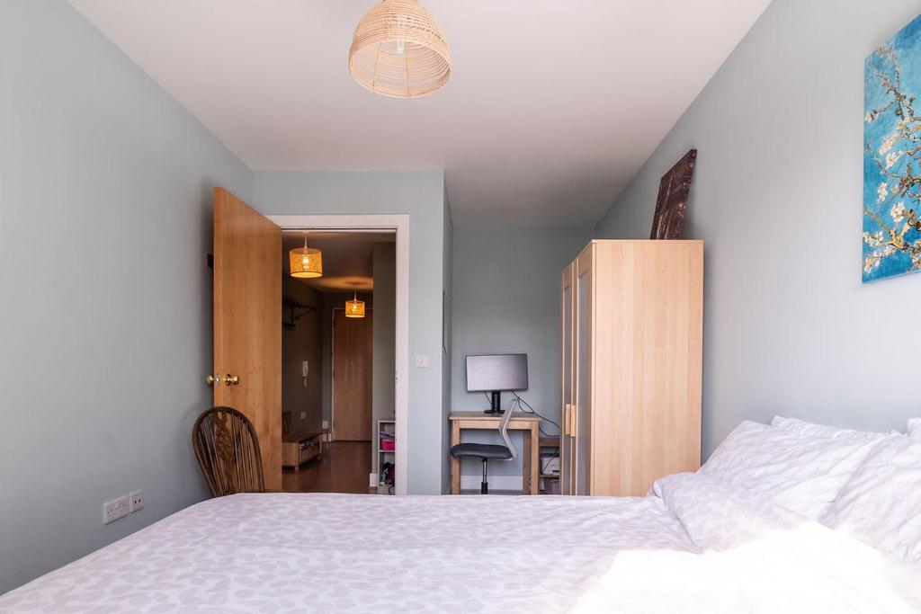 Tower Bridge Retreat Apartment London Exterior photo